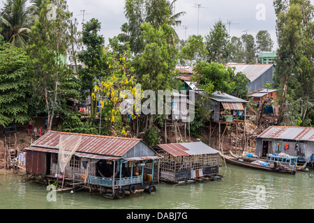 Vietnamesische Fluss Alltag auf Tan Chau Canal, Mekong River Delta, Vietnam, Indochina, Südostasien, Asien Stockfoto