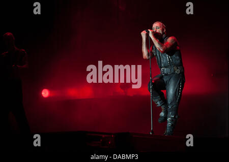 Rom, Italien. 9. Juli 2013.  Metal-Rock-Band Rammstein, Rom (Italien) Konzert 07.09.2013 Credit: Roberto Nistri/Alamy Live News Stockfoto