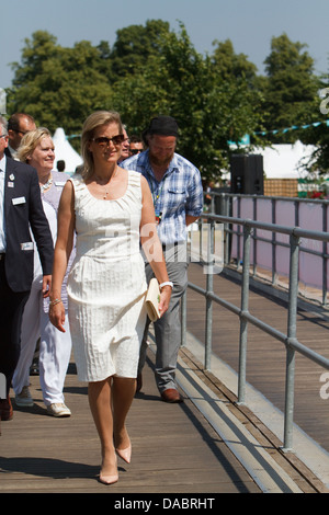 Sophie Gräfin von Wessex besucht die RHS Hampton Court Palace Flower Show 2013 Stockfoto