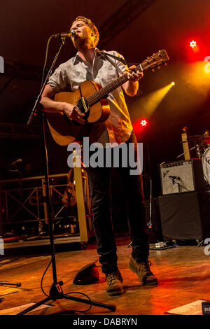Segrate Mailand Italien. 9. Juli 2013. DIE LUMINEERS amerikanische Folk-Rock-Band im Circolo Magnolia während un Altro Festival 2013" Credit tritt: Rodolfo weitertransferiert/Alamy Live News Stockfoto