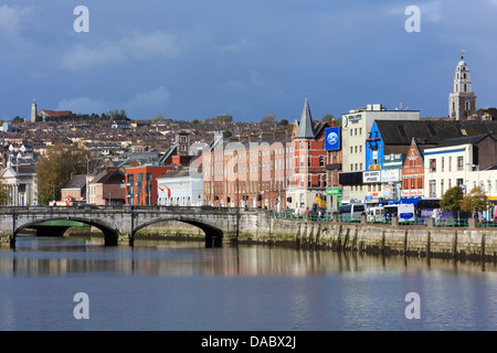 St. Patricks Quay am Fluss Lee, Stadt Cork, County Cork, Munster, Irland, Europa Stockfoto