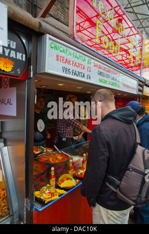 Mexikanisches Essen Stall Stall-Markt im Stadtteil Camden Town London England Großbritannien UK Europe Stockfoto