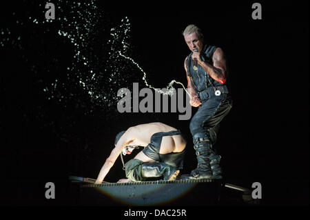 Rom, Italien. 9. Juli 2013.  Metal-Rock-Band Rammstein, Rom (Italien) Konzert 07.09.2013 Credit: Roberto Nistri/Alamy Live News Stockfoto