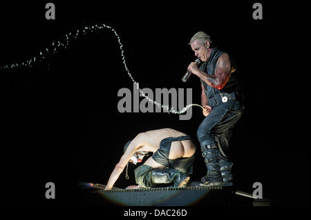 Rom, Italien. 9. Juli 2013.  Metal-Rock-Band Rammstein, Rom (Italien) Konzert 07.09.2013 Credit: Roberto Nistri/Alamy Live News Stockfoto