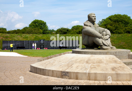 Schlacht von Großbritannien War Memorial junge Flieger Bildhauerei an Capel-Le-Ferne in Folkestone - Kent UK Stockfoto