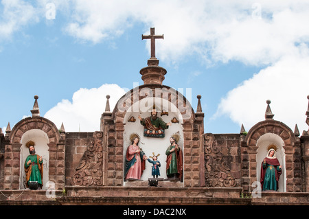 Fassade der Iglesia De La Sagrada Familia Church von der Heiligen Familie, Cusco Cuzco, Peru. Stockfoto