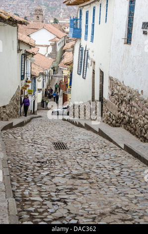 Kopfstein gepflasterten Straße Straßen Szene Innenstadt von Cusco Cuzco, Peru. Stockfoto