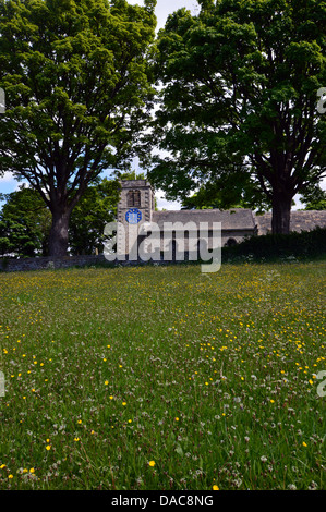 Pfarrkirche St Peters Addingham auf Dales Weg Langdistanz Fußweg Wharfedale Yorkshire Stockfoto