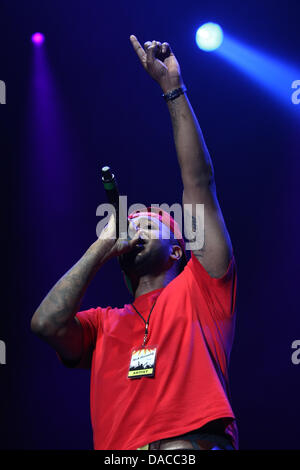 ROLL DEEP ROCK Versammlung 2013 WEMBLEY ARENA LONDON ENGLAND am 10 Juli 2013 Stockfoto