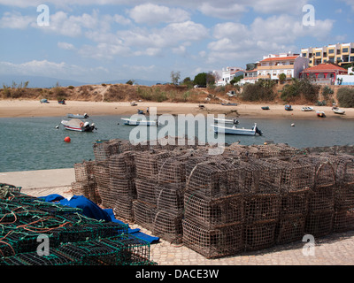 Fischerdorf Ferragudo an der Algarve, Portugal Stockfoto