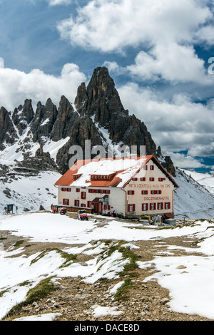 Rifugio Locatelli Hütte, Tre Cime di Lavaredo oder Drei Zinnen, Cadore, Veneto, Italien Stockfoto