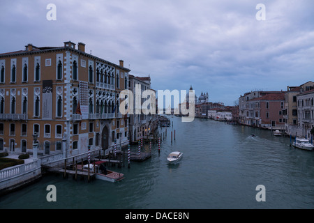 Chiesa Santa Maria della Salute und Accademia Museum, Venedig, Italien Stockfoto