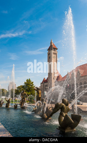 "Meeting of the Waters" Skulptur von Carl Milles vor der Union Station in St. Louis, Missouri, Vereinigte Staaten von Amerika Stockfoto