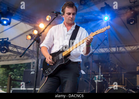 Segrate Mailand Italien. 9. Juli 2013. Der amerikanische Songwriter WILLY MASON tritt im Circolo Magnolia während un Altro Festival 2013" Credit: Rodolfo weitertransferiert/Alamy Live News Stockfoto