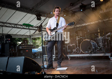 Segrate Mailand Italien. 9. Juli 2013. Der amerikanische Songwriter WILLY MASON tritt im Circolo Magnolia während un Altro Festival 2013" Credit: Rodolfo weitertransferiert/Alamy Live News Stockfoto