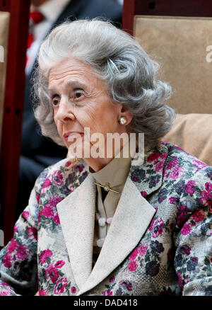 Königin Fabiola von Belgien besucht die Eröffnung der 23. Auflage des Europalia-Kunst-Ausstellung im Zentrum für bildende Kunst (Paleis Voor Schone Kunsten) in Brüssel, Belgien, 4. Oktober 2011. Thema des diesjährigen ist Brasilien. Foto: Patrick van Katwijk Stockfoto