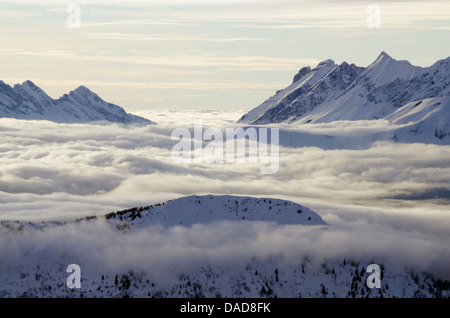Europa, Frankreich, Französische Alpen, Haute-Savoie, Chamonix, das Tal von Chamonix, Meer der Wolken Stockfoto