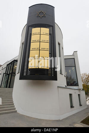 Die neue Synagoge soll öffnet ihre Tore in Speyer, Deutschland, 8. November 2011. Am 09 wird November 2011 und mehr als 70 Jahre nach der Zerstörung der alten Synagoge, die neue Synagoge offiziell eröffnet. Die alte Synagoge wurde während der Pogromnacht am 9. November 1938 zerstört. Foto: Uwe Anspach Stockfoto