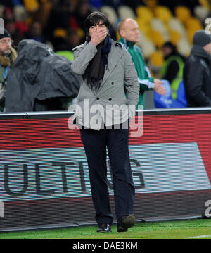 Deutschlands Trainer Joachim Löw während der freundliche Fußball match Ukraine Vs Deutschland im Olimpijskij-Stadion in Kiew, Ukraine, 11. November 2011. Foto: Thomas Eisenhuth dpa Stockfoto