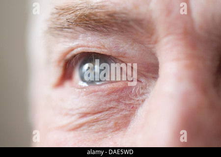 Senior Woman Auge, Nahaufnahme Stockfoto