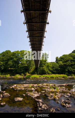 Hängebrücke über den Fluss Wye in der Nähe von Llanstephan Powys Mid Wales UK Stockfoto