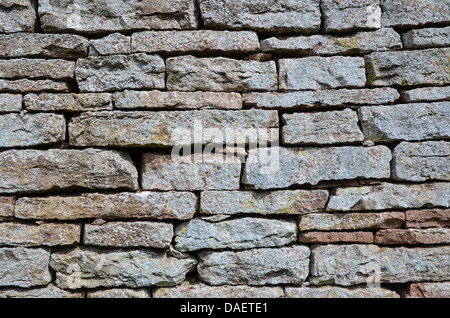 Hintergrund der alten verwitterten Mauer Stockfoto