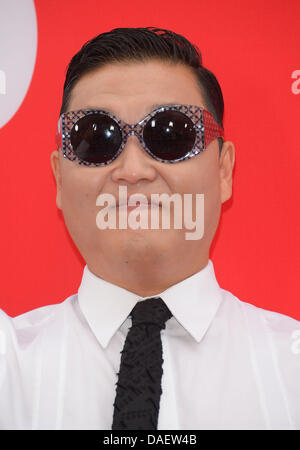 Los Angeles, USA. 11. Juli 2013. Psy kommt bei der Filmpremiere für Red2 in Los Angeles, Kalifornien. 11. Juli 2013 Credit: Sydney Alford/Alamy Live-Nachrichten Stockfoto