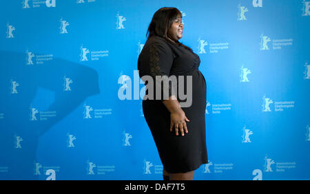 US-Schauspielerin Gabourey Sidibe stellt beim Photocall zum Film "Yelling To The Sky" während der 61. Internationalen Filmfestspiele Berlin in Berlin, Deutschland, 12. Februar 2011. Der Film läuft im Wettbewerb der internationalen Filmfestspiele. Die 61. Berlinale findet vom 10. bis 20. Februar 2011. Foto: Michael Kappeler dpa Stockfoto