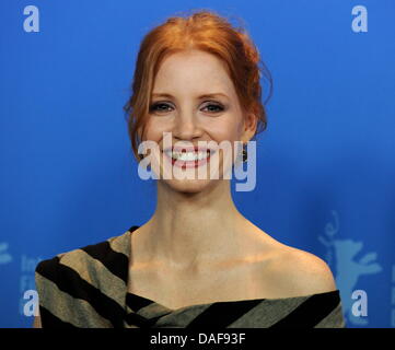 US-Schauspielerin Jessica Chastain stellt beim Photocall zum Film "Coriolanus" während der 61. Internationalen Filmfestspiele Berlin in Berlin, Deutschland, 14. Februar 2011. He-Film wird im Wettbewerb des internationalen Filmfestivals gezeigt. Die 61. Berlinale findet vom 10. bis 20. Februar 2011. Foto: Tim Brakemeier Stockfoto