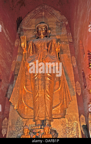 buddha-Statue, Ananda-Tempel, Bagan, Myanmar