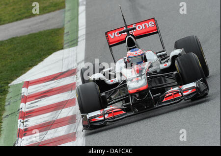 Britische Formel 1 pilot Jenson Button Team McLaren Mercedes in Aktion während des offiziellen Tests verlaufen entlang der Rennstrecke "Circuit de Catalunya" in Montmelo in der Nähe von Barcelona, Spanien, 19. Februar 2011. Foto: David Ebener Stockfoto