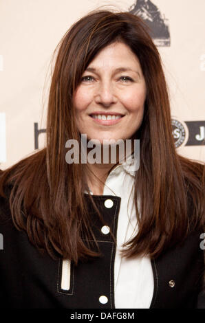 Schauspielerin Catherine Keener posiert im Presseraum der Gewinner bei den 26. jährliche Spirit Awards in einem Zelt am Strand von Santa Monica in Los Angeles, USA, 26. Februar 2011. Foto: Hubert Boesl Stockfoto