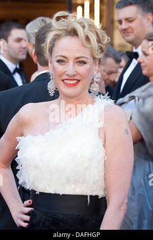 US-Schauspielerin Virginia Madsen kommt für die 83. Academy Awards, der Oscar-Verleihung in Los Angeles, USA, 27. Februar 2011. Foto: Hubert Boesl Stockfoto