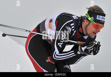 Franz Goering Deutschlands ist abgebildet in Aktion bei der Herren 4 x 10 km Langlauf-Staffel bei der nordischen Ski-WM in Oslo, Norwegen, 4. März 2011. Foto: Hendrik Schmidt Stockfoto