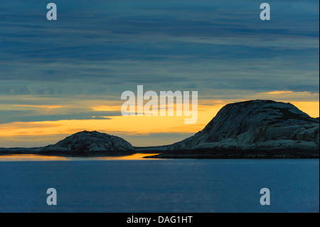 Sonnenuntergang an der Küste von norwegischen Sean, Norwegen, Lauvsnes Stockfoto