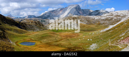 Blick auf den Seekofel, Italien, Süd Tirol, Dolomiten, Naturpark Fanes-Sennes-Prags Stockfoto