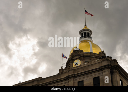 goldene Kuppel der Savanne Rathaus Stockfoto