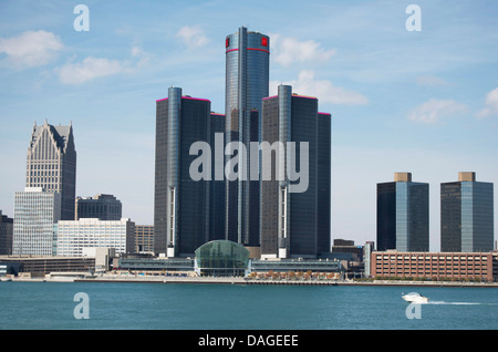 Stadt von Detroit aus Kanada mit den Detroit River in den Vordergrund gebracht. Stockfoto