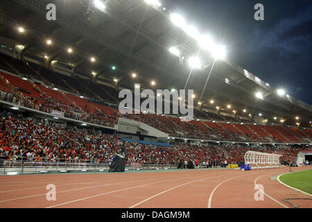 Bangkok, Thailand. 12. Juli 2013. Manchester United kam in Thailand ein Freundschaftsspiel mit der thailändischen All-Star-XI am 13. Juli im Rajmalanga Stadium als Teil ihrer Saisonvorbereitung Tour von Bangkok, Australien, China, Japan und Hong Kong zu haben. Bildnachweis: Piti A Sahakorn/Alamy Live-Nachrichten Stockfoto