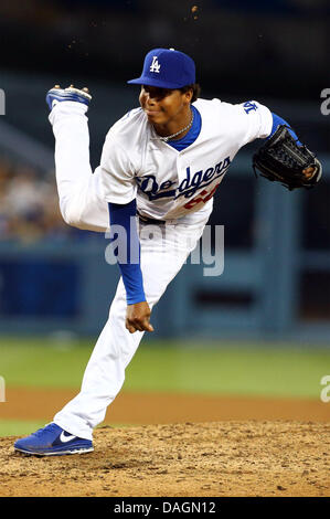 Los Angeles, Kalifornien, USA. 12. Juli 2013. 12. Juli 2013 Los Angeles, Kalifornien: Los Angeles Dodgers Entlastung Krug Jose Dominguez (60) während der Major League Baseball Spiel zwischen den Colorado Rockies und die Los Angeles Dodgers im Dodger Stadium am 12. Juli 2013 in Los Angeles, Kalifornien. Rob Carmell/CSM/Alamy Live-Nachrichten Stockfoto
