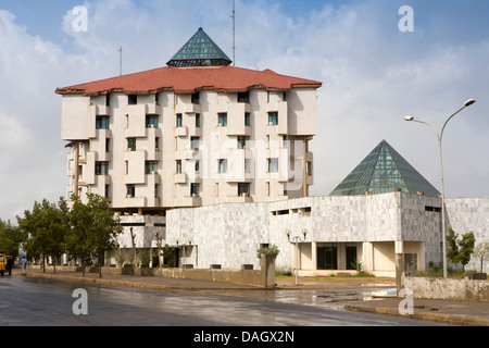 Afrika, Eritrea, Massawa, Tualud, moderne Architektur der neu errichteten Wohnanlage Stockfoto