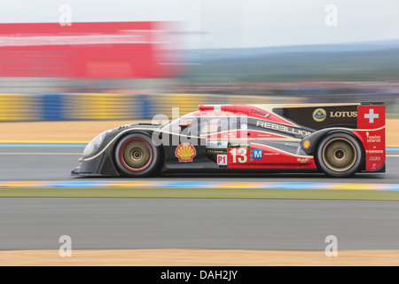 LE MANS, Frankreich - 23.Juni Lola #13 konkurriert in den 24 Stunden von Le Mans 2013 Stockfoto