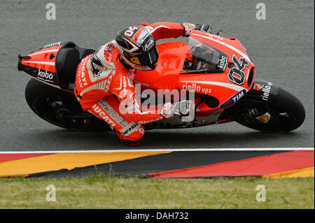 Oberlungwitz, Deutschland. 13. Juli 2013. Andrea Dovizioso (Ducati Team) während des Qualifyings auf Sachsenring Credit: Gaetano Piazzolla/Alamy Live News Stockfoto