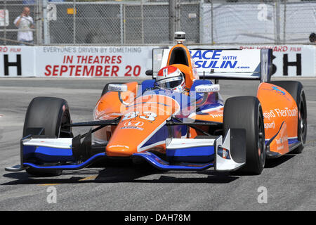 Toronto, Ontario, Kanada. 13. Juli 2013. Toronto, Ontario, Kanada, 13. Juli 2013. Charlie Kimball (83) in Aktion während der Honda Indy Toronto an Exhibition Place, Toronto am 13. Juli. Gerry Angus/CSM/Alamy Live-Nachrichten Stockfoto