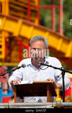 Kevin Maguire anlässlich der 129. Durham Miner Gala in Durham, England. Maguire ist ein Daily Mirror Mitherausgeber und Kolumnist der New Statesman. Stockfoto