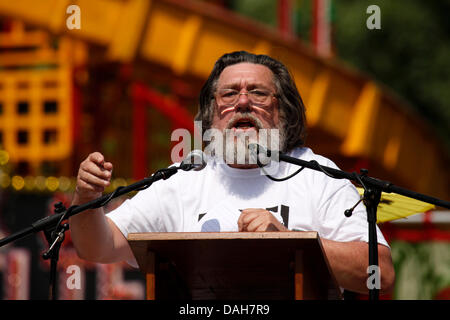 Ricky Tomlinson anlässlich der 129. Durham Miner Gala in Durham, England. Tomlinson ist Petitionen und Aufforderung an die Regierung, die Überzeugungen von Shrewsbury Streikposten zu untersuchen. Stockfoto