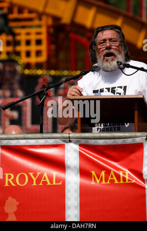 Ricky Tomlinson anlässlich der 129. Durham Miner Gala in Durham, England. Tomlinson ist Petitionen und Aufforderung an die Regierung, die Überzeugungen von Shrewsbury Streikposten zu untersuchen. Stockfoto