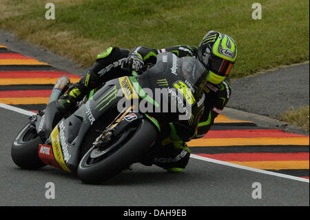 Oberlungwitz, Deutschland. 13. Juli 2013.  Cal Crutchlow (Monster Yamaha Tech 3) während der deutschen Motorradweltmeisterschaft aus dem Sachsenring-Rennstrecke. Bildnachweis: Action Plus Sport Bilder/Alamy Live News Stockfoto