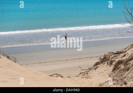 Fuß entlang der Küstenlinie am Gewand, South Australia Stockfoto