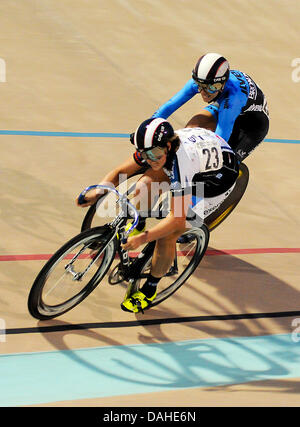 Colorado Springs, Colorado, USA. 13. Juli 2013. USA, Jennifer Valente (23), steuert den Sprint beim US-Grand Prix von Sprint, Seven-Eleven Velodrom, Colorado Springs, Colorado. Bildnachweis: Csm/Alamy Live-Nachrichten Stockfoto